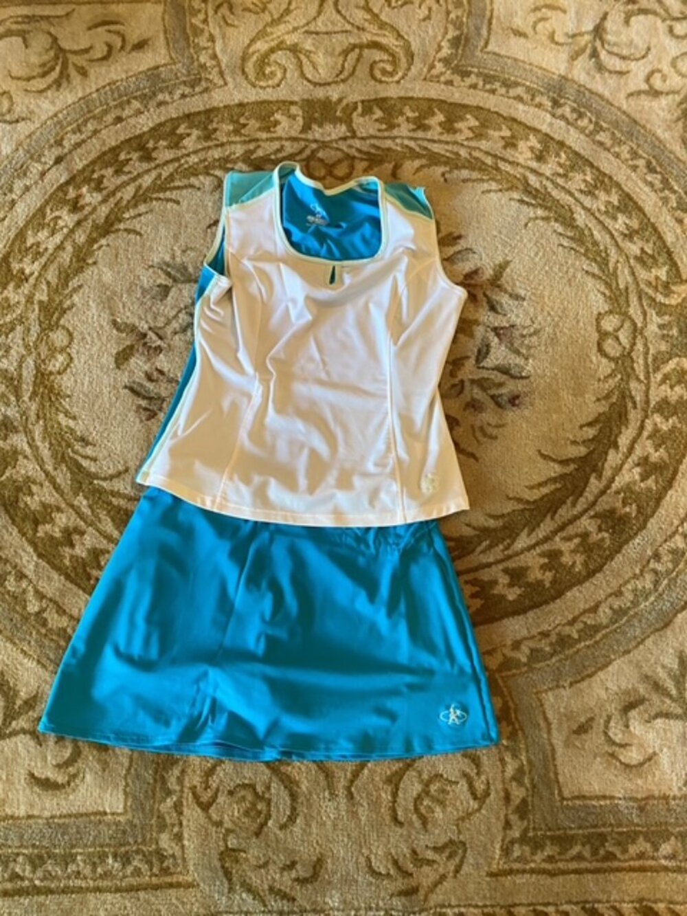 Balle de Match aqua tennis outfit